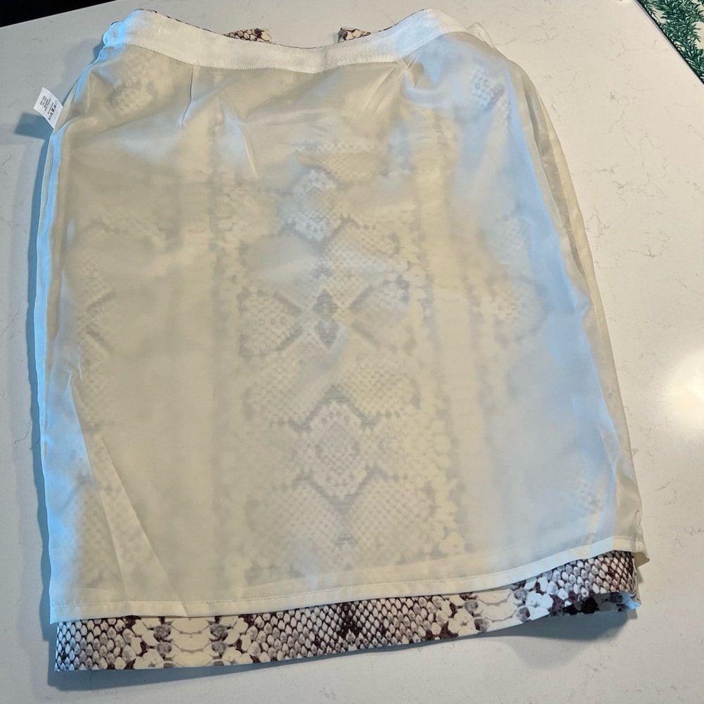 J. Crew No. 2 Pencil Wool Silk Skirt Women's 2 Ivory/Black Snake Print size 2 - Picture 5 of 11